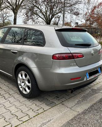 Alfa Romeo 159 1.9 JTDm Sportwagon