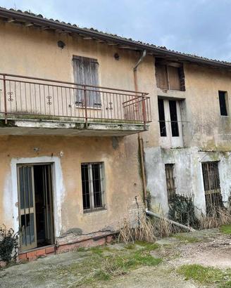 Casa indipendente di 140 m² con 4 locali a Castigl