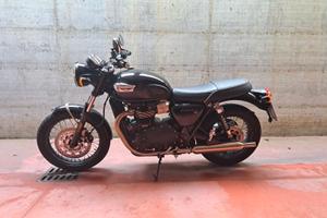 TRIUMPH BONNEVILLE T100