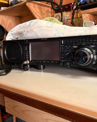 Yaesu FT dx  101 mp