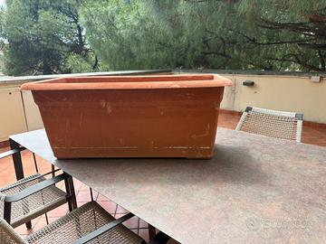 Vaso in resina 40*40*90 con sottovaso