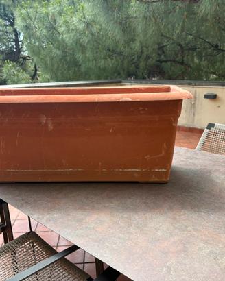 Vaso in resina 40*40*90 con sottovaso