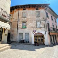 ALLE PORTE DEL CENTRO STORICO PALAZZO D'EPOCA C...