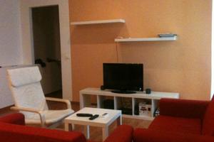 Stanza singola nei pressi di Economia