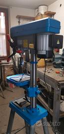 Trapano a colonna da banco Fervi