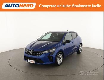 RENAULT Clio VG74709
