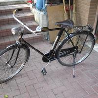 Bicicletta antica restaurata