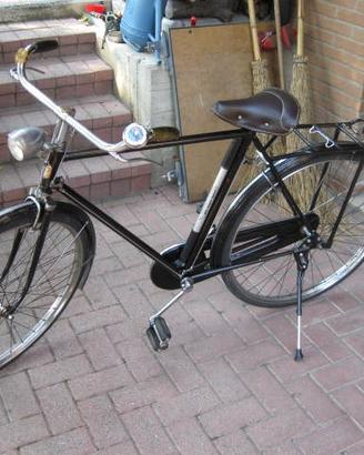 Bicicletta antica restaurata