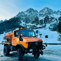 Mercedes-Benz Unimog