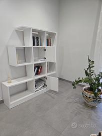 libreria fatta dal falegname 