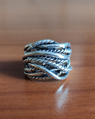 Anello artigianale decorato