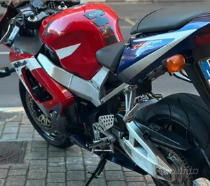 Honda cbr 929 2002