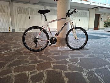 BIANCHI KUMA 4600