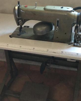 Macchina da cucire professionale per calzature