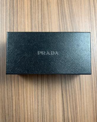 Occhiali da sole Prada  Made in Italy