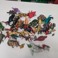 giocattoli vari dinosauri