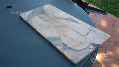 2 Lastre di marmo rosa con venature