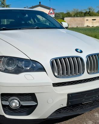 BMW X6 40d Futura