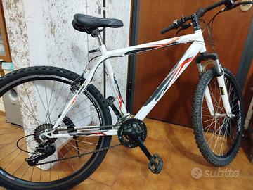MTB da 26 con cerchi ( vuelta) 50€
