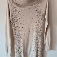 Abito in maglia con strass 