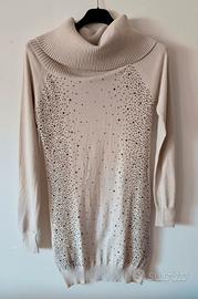 Abito in maglia con strass 
