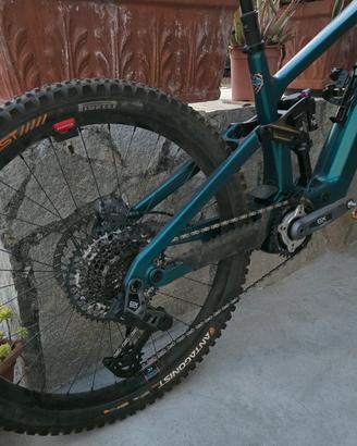 SantaCruz Bullit  GX AXS 