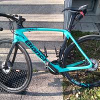 Bianchi Oltre XR3 Disc