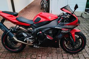 Yamaha YZF R1 - 2002