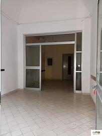 Locale uso magazzino Via Santa M. di Capua