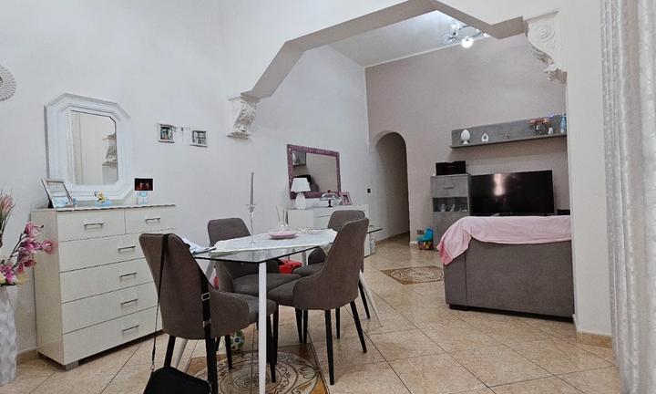 3 Vani mq 86 Via Gaspare Palermo