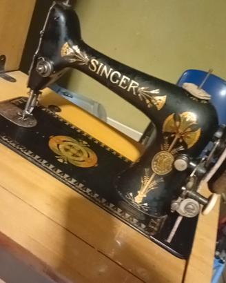 macchina da cucire Singer e una elettrica 