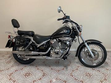 Suzuki VL Intruder 250