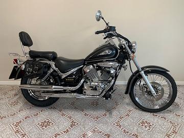 Suzuki VL Intruder 250