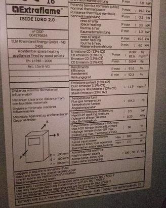 STUFA A PELLET TERMOIDRAULICA EXTRAFLAME