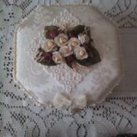 Scatola ceramica decorato lavorata via guizza