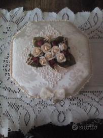 Scatola ceramica decorato lavorata via guizza