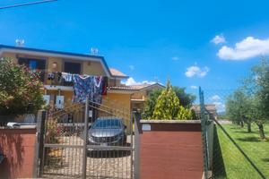 Porzione di villa bifamiliare