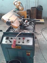 Segatrice semiautomatica