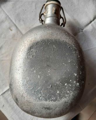 borraccia militare vintage in alluminio grezzo