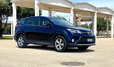 Toyota RAV4 2.0 2wd Active 