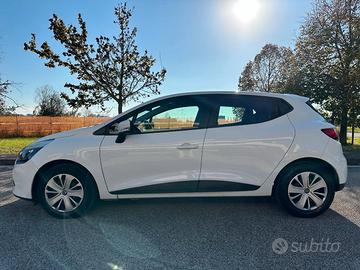 RENAULT Clio 2016 - 75 CV