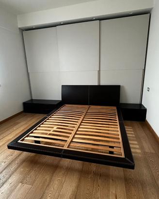 Letto sospeso design Giacomelli con comodini