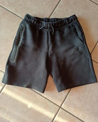 pantaloncini Nike Tech neri