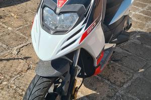 Aprilia sr motard 50