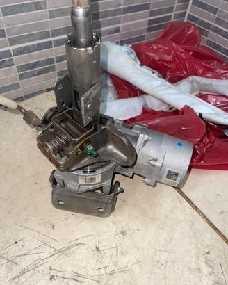 PIANTONE STERZO ELETTRICO CON SERVOSTERZO CON CITY