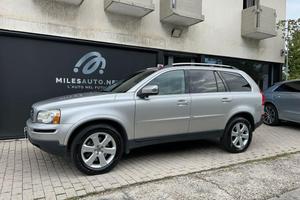 VOLVO XC90 D5 AWD Geartronic Summum Uniproprieta