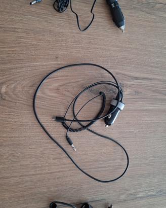 carica batteria per auto