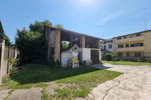 RUSTICO A CARUGATE