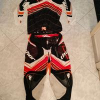 Completo da motocross