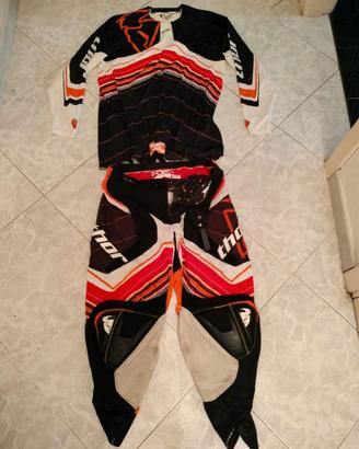 Completo da motocross